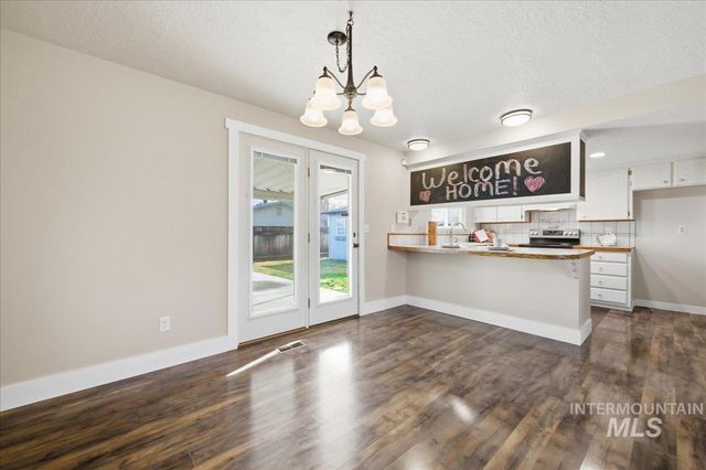 1204 Teton Ave, Caldwell, ID 83605