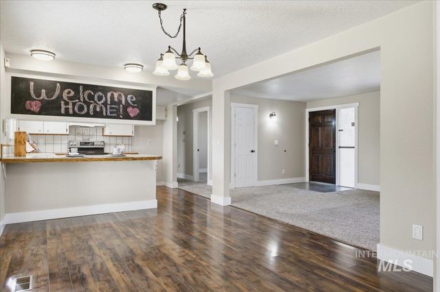 1204 Teton Ave, Caldwell, ID 83605