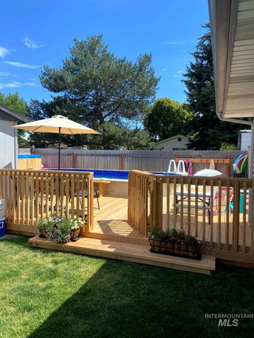 1204 Teton Ave, Caldwell, ID 83605