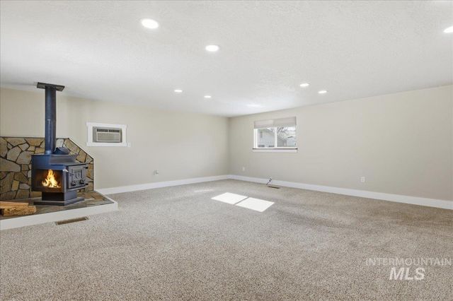 1204 Teton Ave, Caldwell, ID 83605