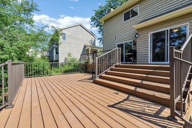2135 Hamilton Drive, West Dundee, IL 60118