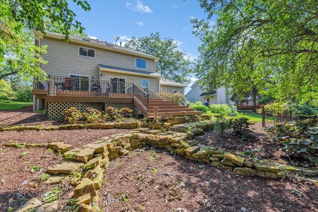 2135 Hamilton Drive, West Dundee, IL 60118