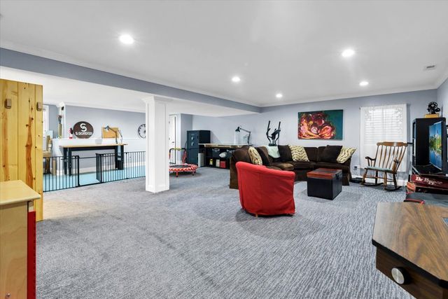 2135 Hamilton Drive, West Dundee, IL 60118
