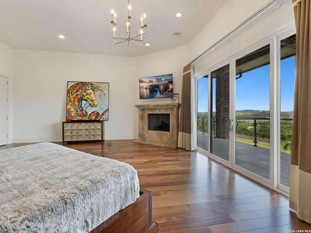 11 Davenport Ln, San Antonio, TX 78257