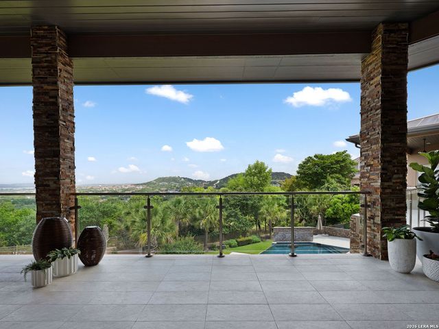 11 Davenport Ln, San Antonio, TX 78257