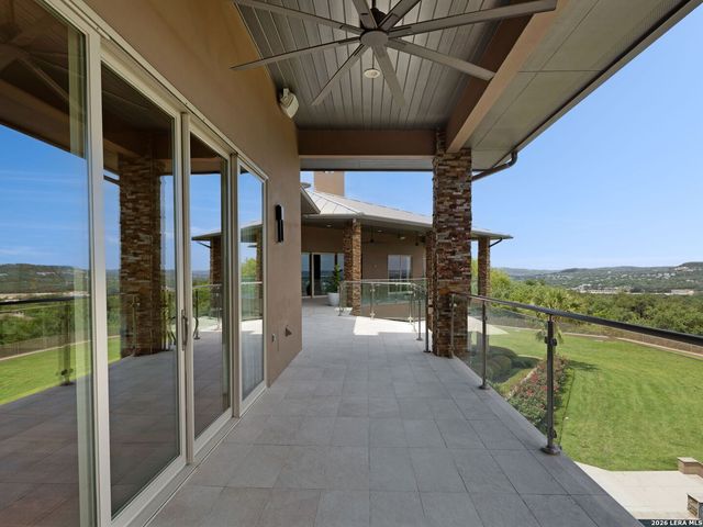 11 Davenport Ln, San Antonio, TX 78257