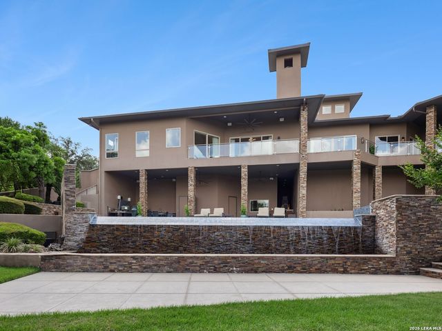 11 Davenport Ln, San Antonio, TX 78257