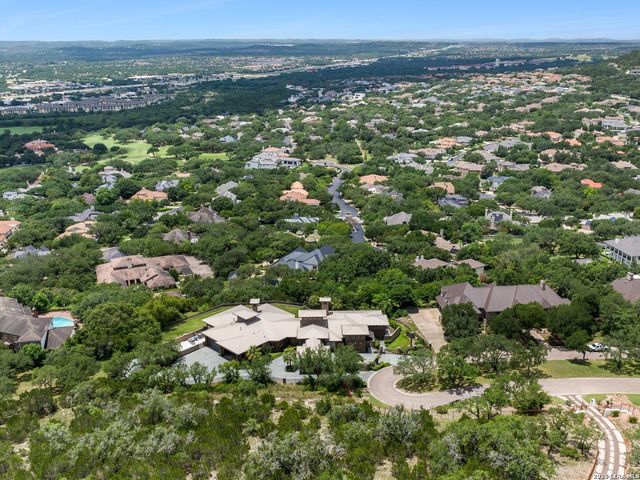 11 Davenport Ln, San Antonio, TX 78257
