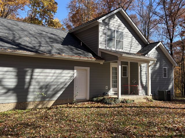 230 Market Ln, Gainesboro, TN 38562