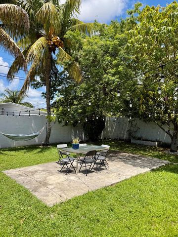114 SW 57th Court, Miami, FL 33144