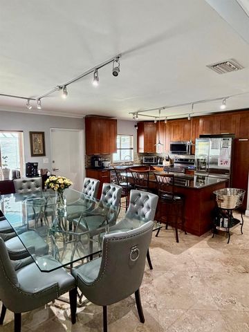 114 SW 57th Court, Miami, FL 33144