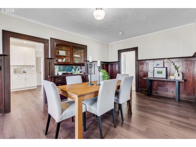 2534 Se 18TH Ave, Portland, OR 97202