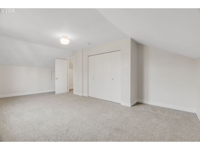 2534 Se 18TH Ave, Portland, OR 97202