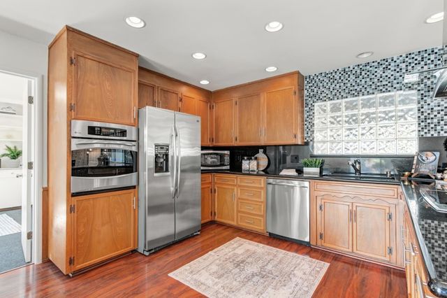 1354 Gary Way, Carmichael, CA 95608