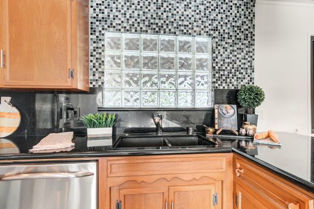1354 Gary Way, Carmichael, CA 95608