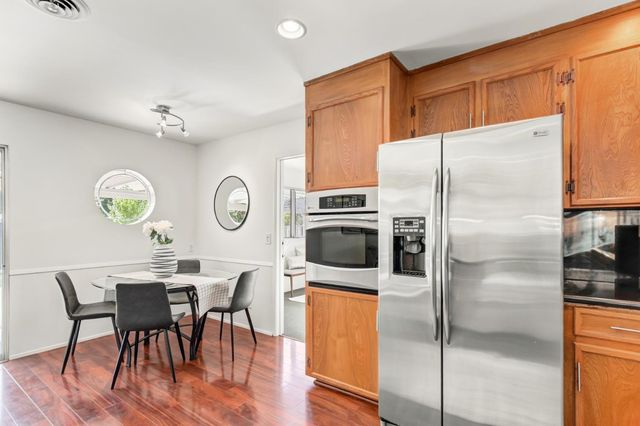 1354 Gary Way, Carmichael, CA 95608