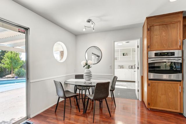 1354 Gary Way, Carmichael, CA 95608