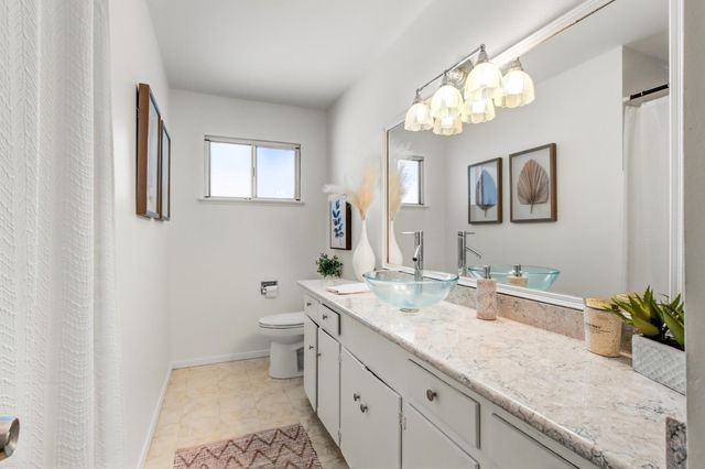 1354 Gary Way, Carmichael, CA 95608