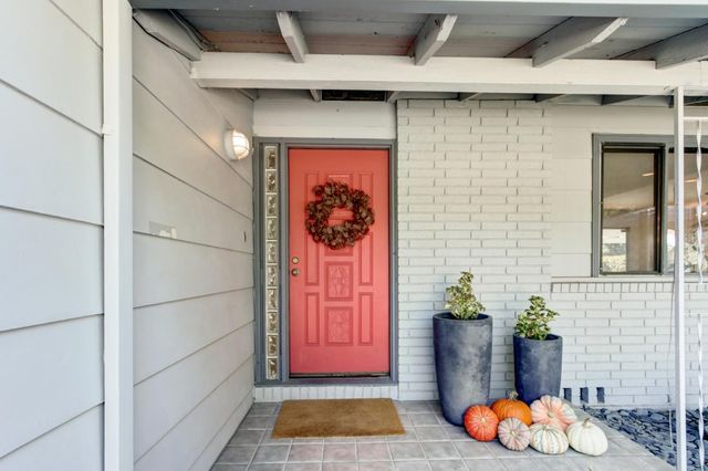 1354 Gary Way, Carmichael, CA 95608