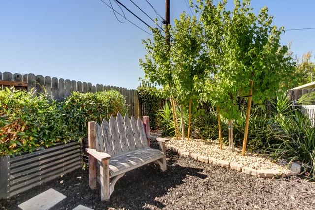 1354 Gary Way, Carmichael, CA 95608