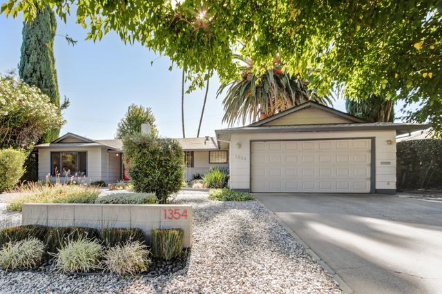 1354 Gary Way, Carmichael, CA 95608