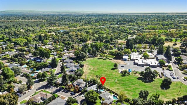 1354 Gary Way, Carmichael, CA 95608