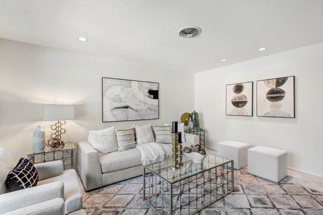 1354 Gary Way, Carmichael, CA 95608