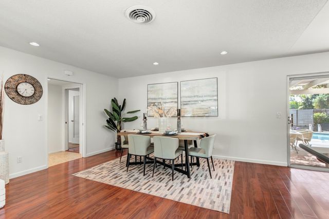 1354 Gary Way, Carmichael, CA 95608