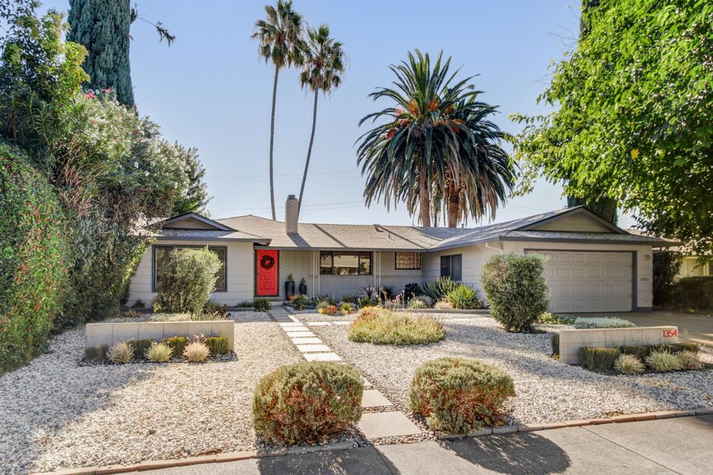 1354 Gary Way, Carmichael, CA 95608