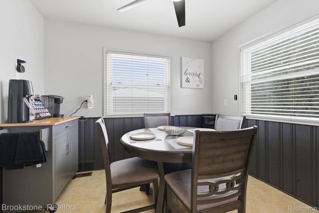 22564 Shorewood Drive, St. Clair Shores, MI 48081