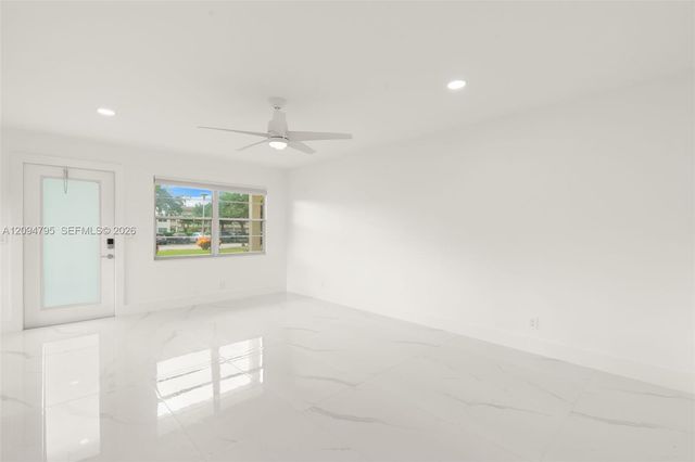 392 Mansfield J 392, Boca Raton, FL 33434