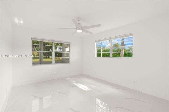 392 Mansfield J 392, Boca Raton, FL 33434