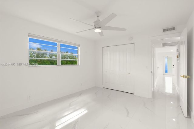 392 Mansfield J 392, Boca Raton, FL 33434