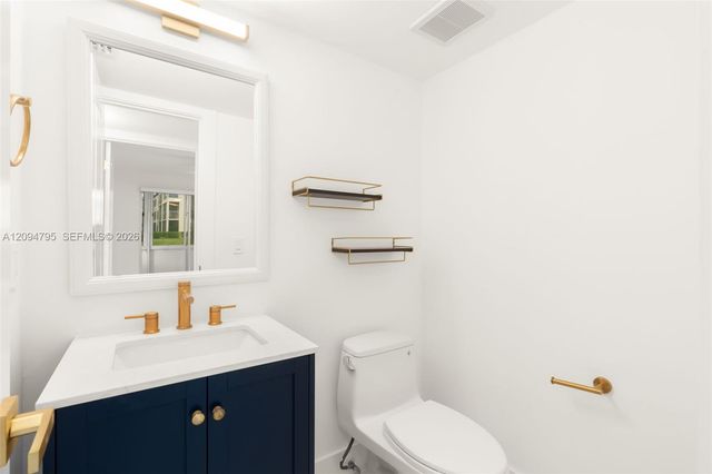 392 Mansfield J 392, Boca Raton, FL 33434