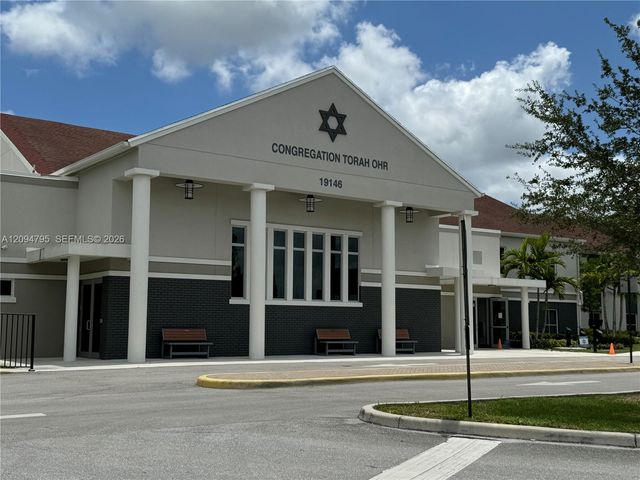 392 Mansfield J 392, Boca Raton, FL 33434