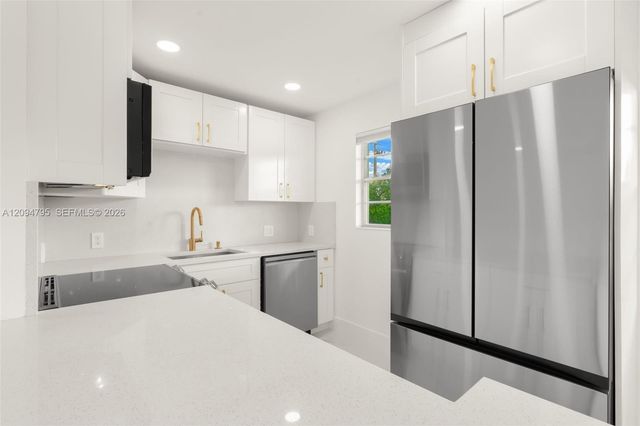 392 Mansfield J 392, Boca Raton, FL 33434