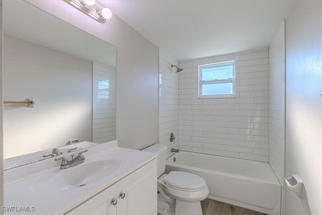 740 SW 5th ST, Cape Coral, FL 33991