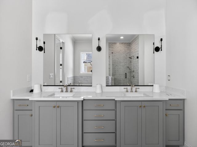 220 Suwanee Avenue, Suwanee, GA 30024