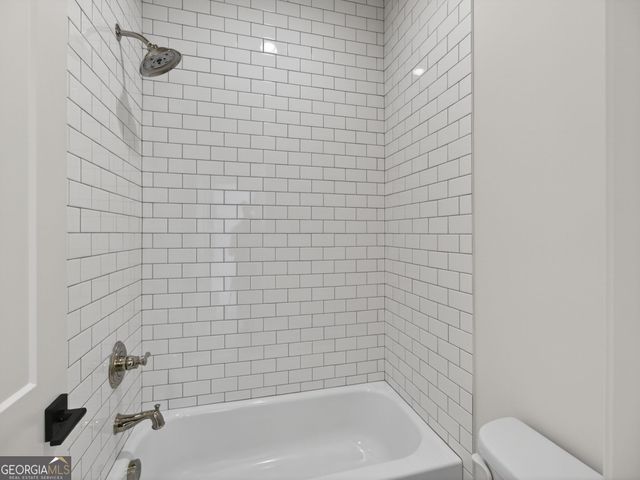 220 Suwanee Avenue, Suwanee, GA 30024