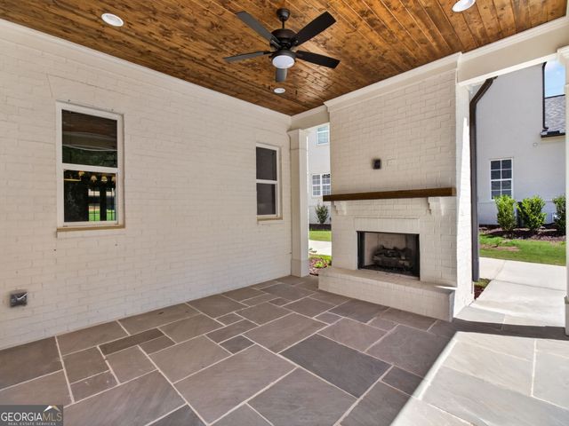 220 Suwanee Avenue, Suwanee, GA 30024