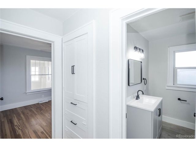 26 S 9th Ave, Brighton, CO 80601