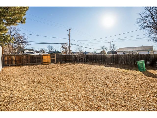 26 S 9th Ave, Brighton, CO 80601