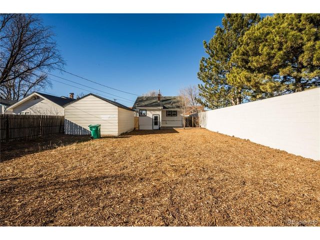 26 S 9th Ave, Brighton, CO 80601