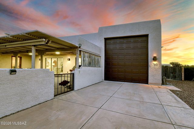 760 S Placita Amena, Green Valley, AZ 85614