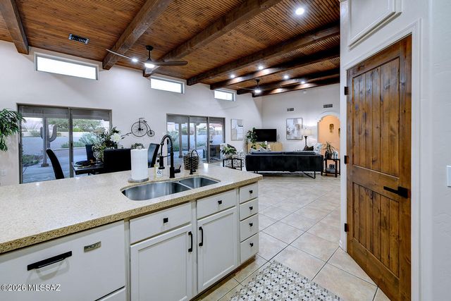760 S Placita Amena, Green Valley, AZ 85614