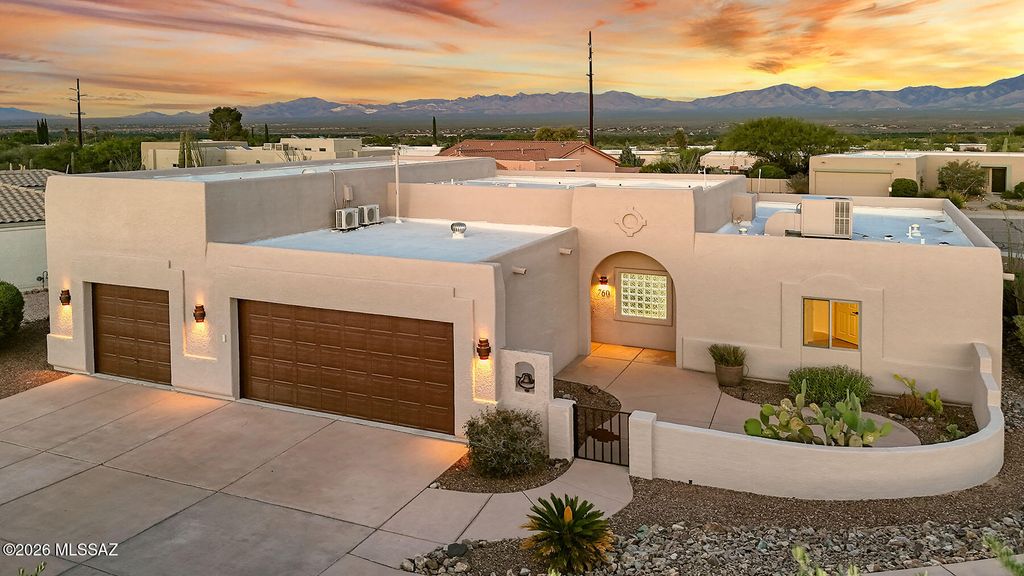 760 S Placita Amena, Green Valley, AZ 85614