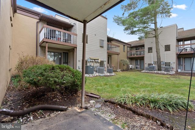 211 JAMES CT, Marlton, NJ 08053