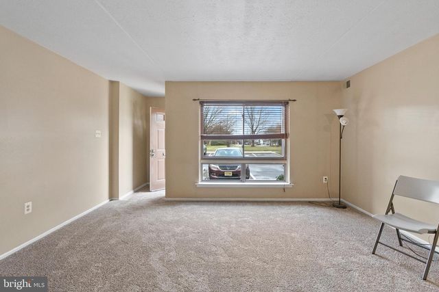 211 JAMES CT, Marlton, NJ 08053