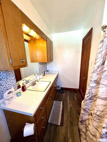 143 CHERRY Lane, Washington, IL 61571