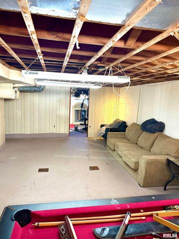 143 CHERRY Lane, Washington, IL 61571